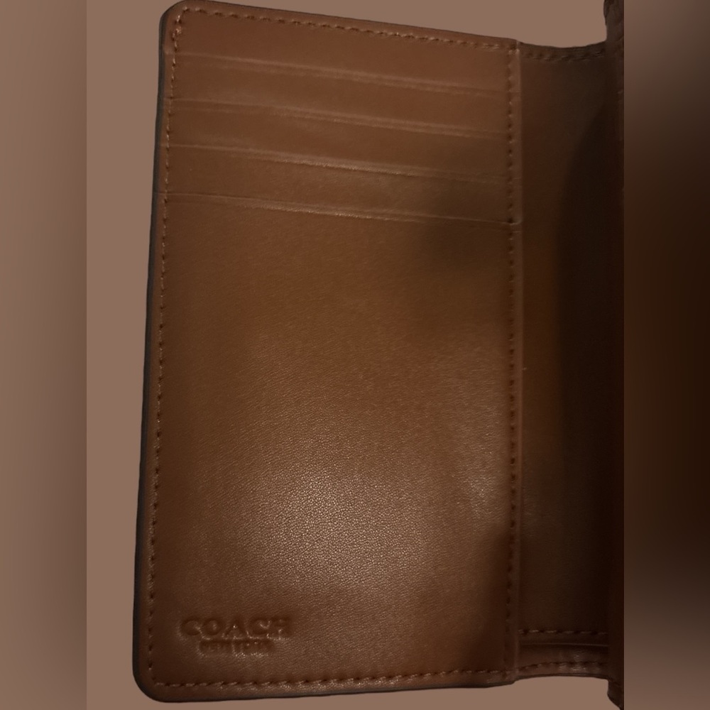 Coach Signature Canvas Bifold Wallet Pristine - Picture 3 of 15